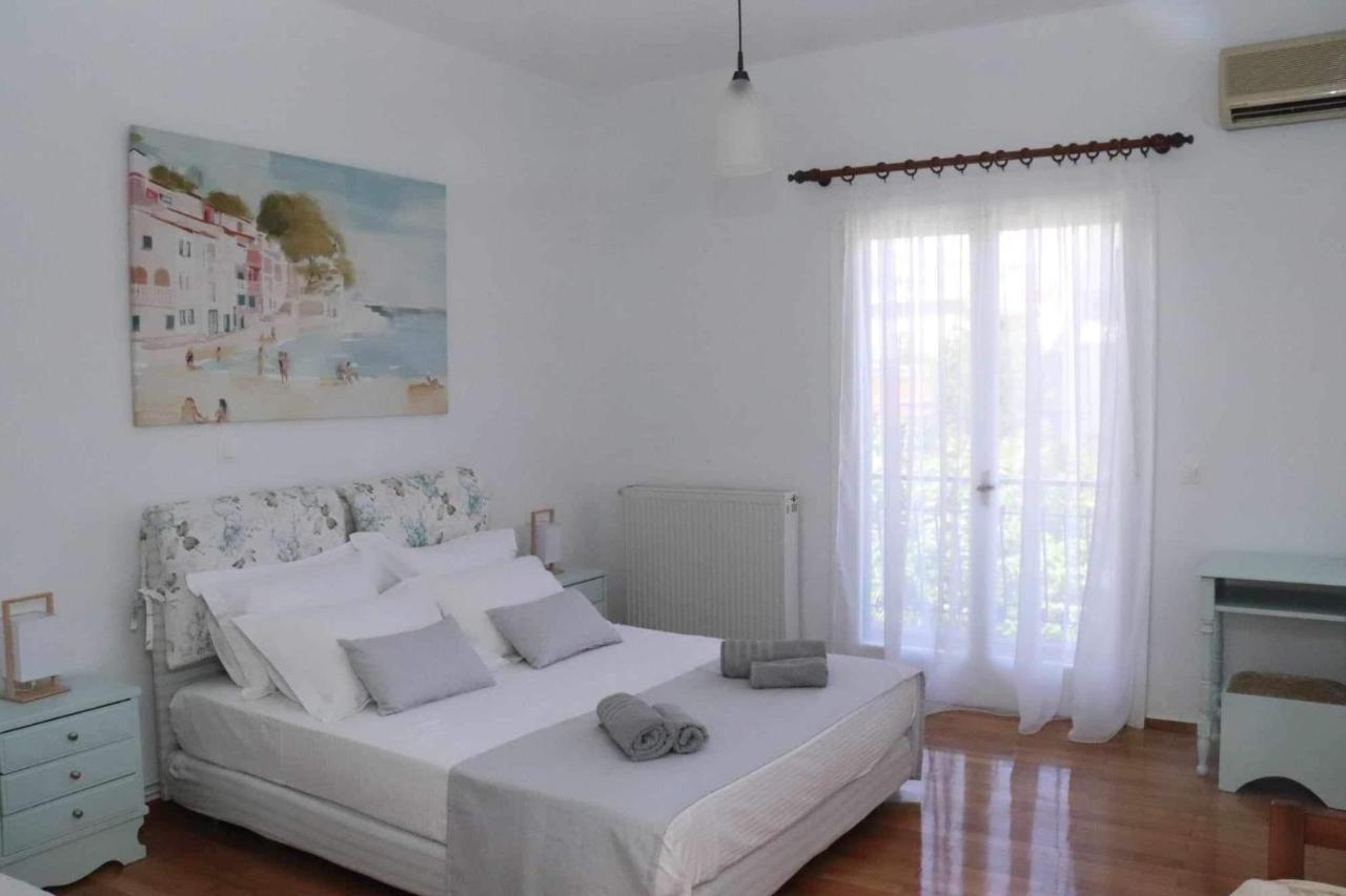 Favier Apartment Amarynthos Exterior photo